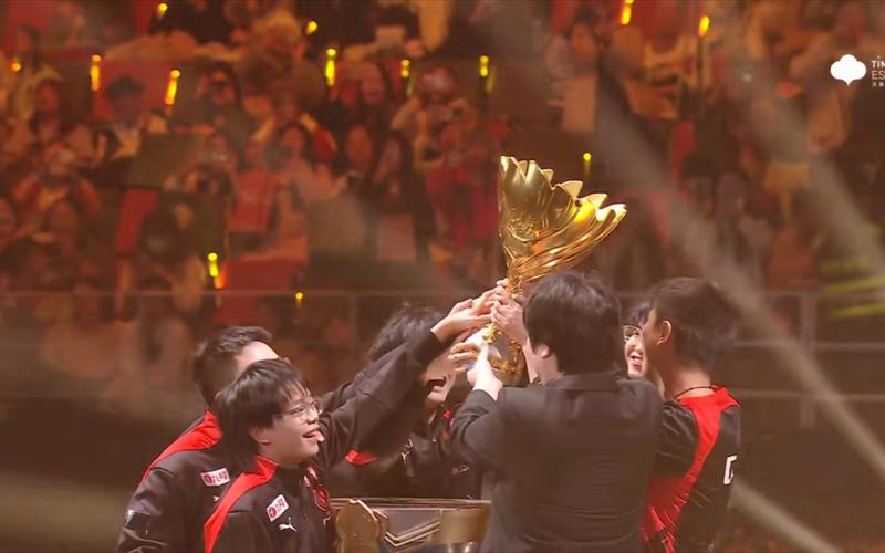 成都AG超玩会遗憾止步2025KPL春季赛季后赛败者组决赛