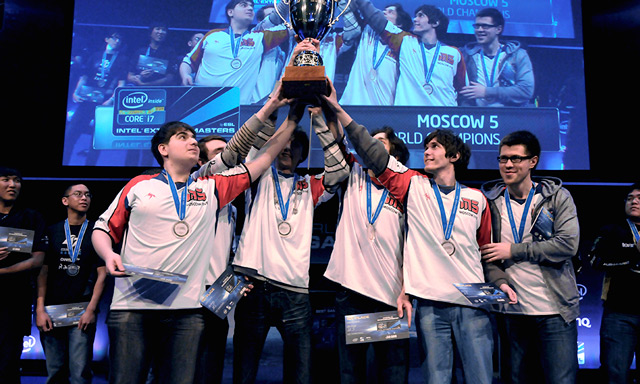 LPL年度最受欢迎选手：TheShy七年里第6次获得此项荣誉