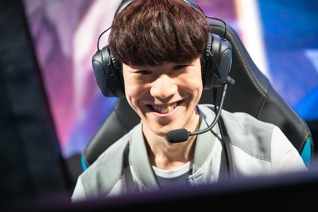 Flandre ＂穿甲＂ Jayce 也是一堵墙。 Hope Kuchi 的疯狂输出 Anyone's Legend 追平了比分